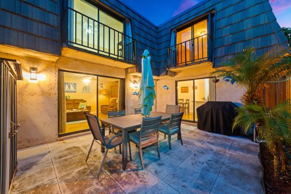 Forest Lakes Townhomes, 1704 Forest Lakes Cir #A, West Palm Beach, Florida 33406, image 2