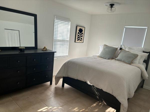 Lake Worth Town, 17 S D St #1, Lake Worth Beach, Florida 33460, image 1