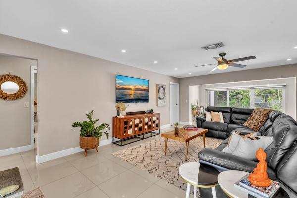 Sunrise Golf Village, 2070 NW 78th Ave, Sunrise, Florida 33322, image 2
