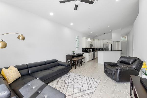 Mayfair At Wyndham Lakes, 5385 NW 124th Way, Coral Springs, Florida 33076, image 3