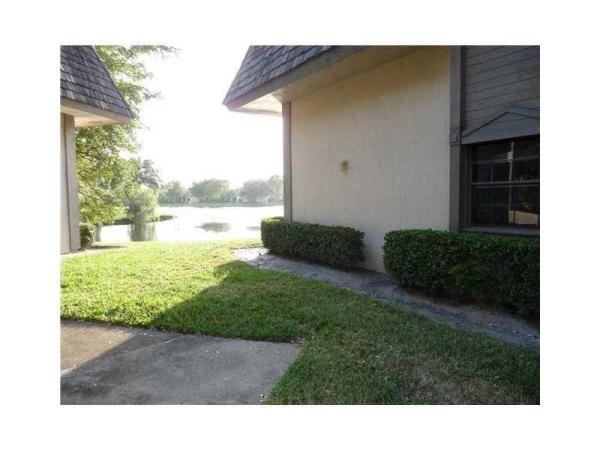 Grenadier Lakes At Welleby, 3647 NW 94th Ave #4H, Sunrise, Florida 33351, image 1