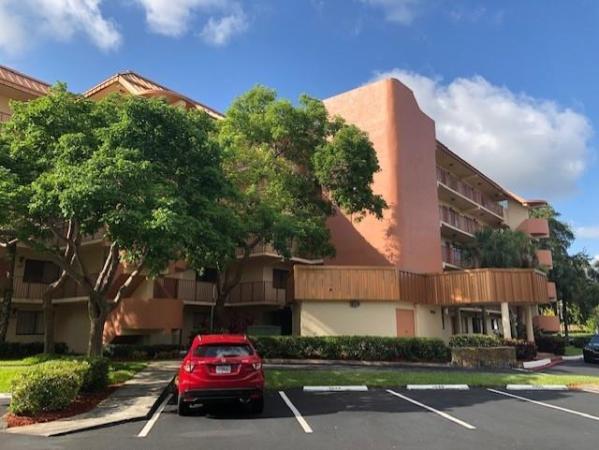 Plantation Forest, 7451 NW 16th St #104, Plantation, Florida 33313, image 3
