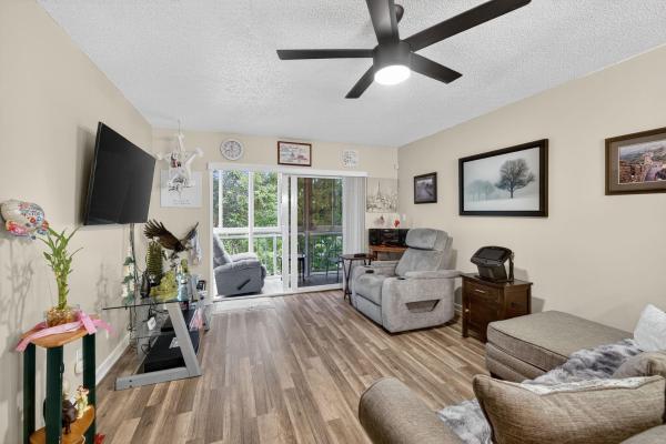 Rokest, 8400 Lagos De Campo Blvd #303, Tamarac, Florida 33321, image 1