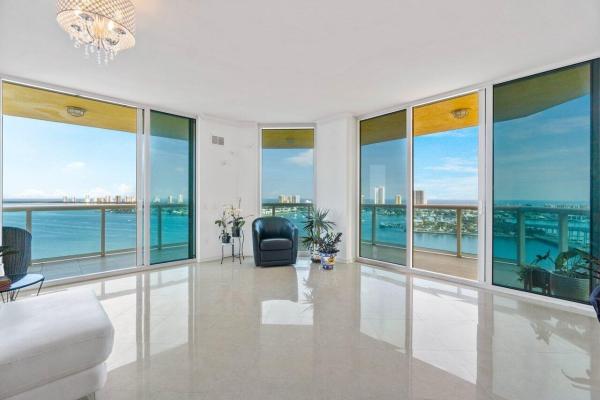Marina Grande Club & Residences, 2650 Lake Shore Dr #1906, Riviera Beach, Florida 33404, image 2