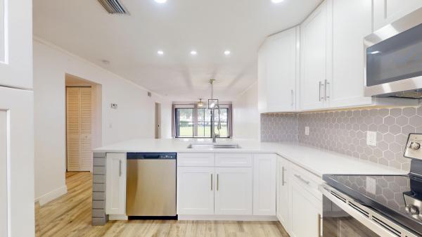 Indian River Place, 701 N Indian River Dr #105, Fort Pierce, Florida 34949, image 1