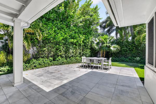 Boca Villas, 335 NE 7th St, Boca Raton, Florida 33432, image 2