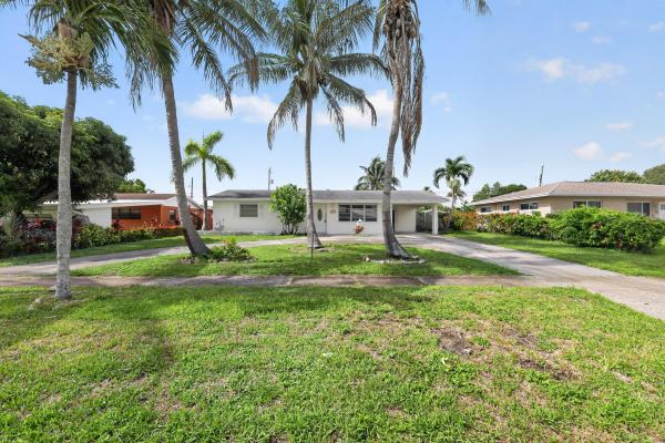 Kelsey City, 414 Foresteria Dr, Lake Park, Florida 33403, image 2