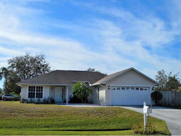 102 SW Glenwood Dr, Port St. Lucie, Florida 34984, image 2