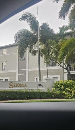 Shoma Courtyards At Royal Palm Beach, 1110 E Shoma Dr #423, Royal Palm Beach, Florida 33414, image 2