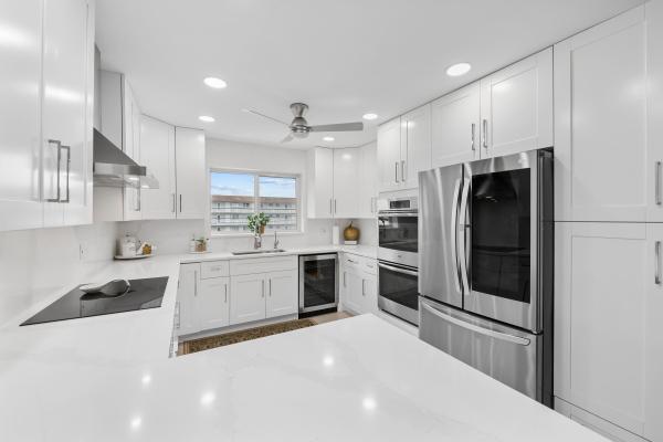 1040 Crystal Lake Dr #4, Deerfield Beach, Florida 33064, image 1