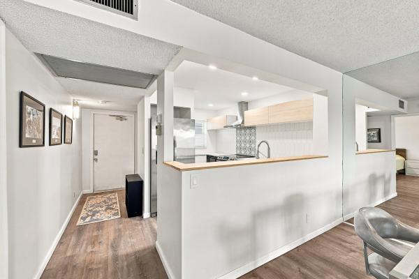 Poinciana Place Of Pine Island Ridge, 9440 Poinciana Pl #314, Davie, Florida 33324, image 3