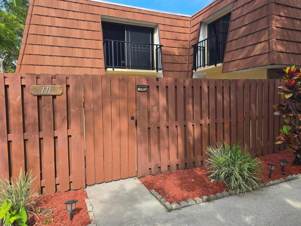 Lakeside Townhomes, 1480 Masters Cir #171, Delray Beach, Florida 33445, image 1