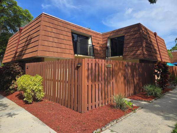 Lakeside Townhomes, 1480 Masters Cir #171, Delray Beach, Florida 33445, image 2