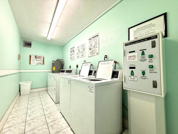 Golden Arrow, 298 SW 6th St #2050, Boca Raton, Florida 33432, image 1