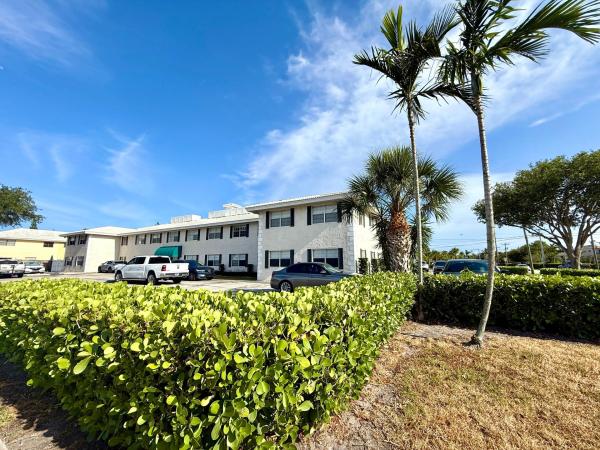 Golden Arrow, 298 SW 6th St #2050, Boca Raton, Florida 33432, image 2