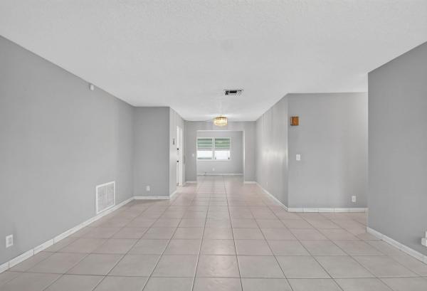 2091 SW 13th Ter, Boynton Beach, Florida 33426, image 2