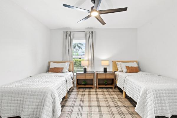 Wiltshire Village Of Greenview Shores 2, 1259 Barnstaple Cir, Wellington, Florida 33414, image 3