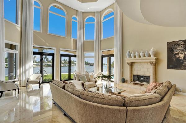 Pompano Shores, 2584 SE 12th St, Pompano Beach, Florida 33062, image 1
