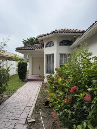 Sawgrass Village, 13514 NW 7th St, Plantation, Florida 33325, image 1