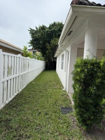 Sawgrass Village, 13514 NW 7th St, Plantation, Florida 33325, image 1