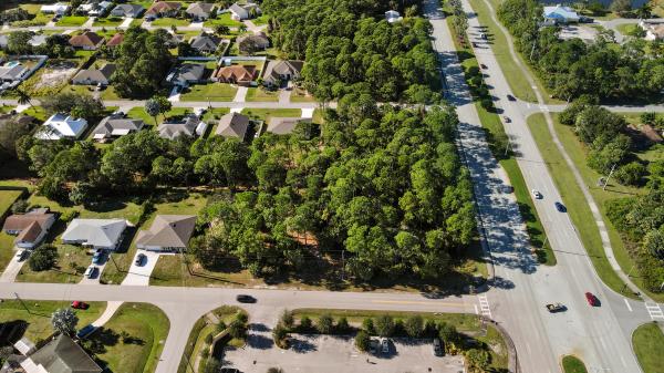 Hidden Oaks, 2812 SW Dinner St, Port St. Lucie, Florida 34953, image 2