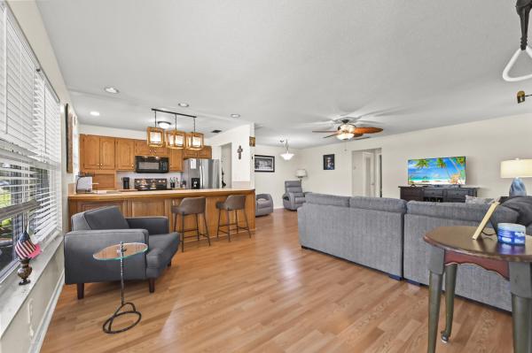High Point, 360 High Point Ct #C, Boynton Beach, Florida 33435, image 3