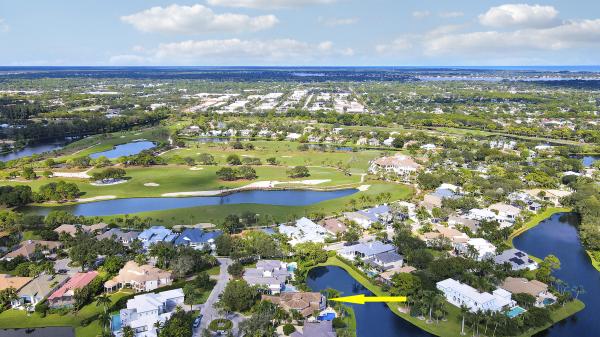 The Loxahatchee Club At Maplewood, 204 Chinook Ln, Jupiter, Florida 33458, image 1