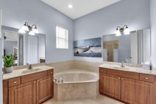 Indian Wells, 10715 Cambay Cir, Boynton Beach, Florida 33437, image 3