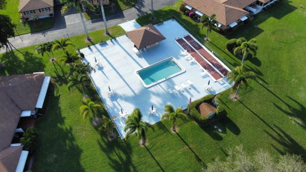 Country Manors, 718 Whippoorwill Ln, Delray Beach, Florida 33445, image 3