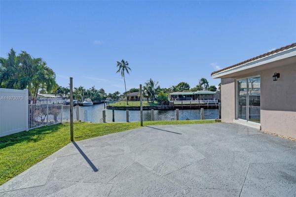 Cypress Lake Estates, 949 SE 10th Ct, Pompano Beach, Florida 33060, image 2