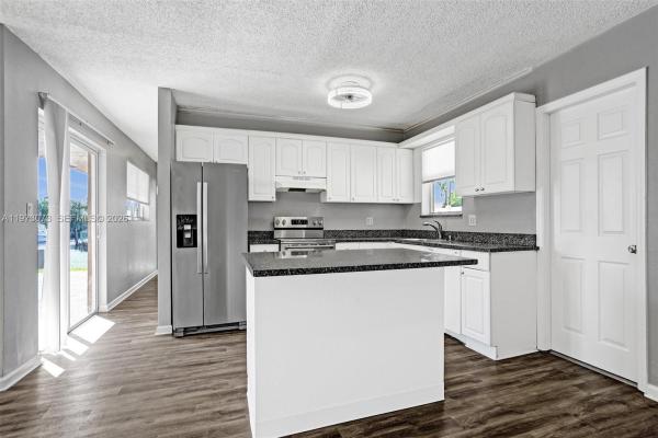 Cypress Lake Estates, 949 SE 10th Ct, Pompano Beach, Florida 33060, image 3