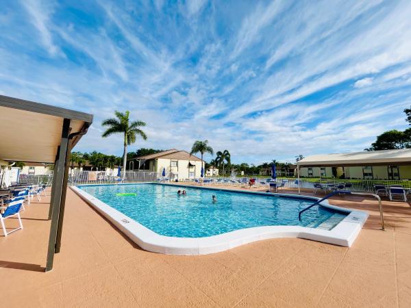 Pine Ridge South 1, 132 Lake Pine Cir #B-2, Greenacres, Florida 33463, image 1