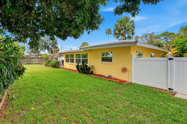 Boca Raton Square, 499 SW 12th Ave, Boca Raton, Florida 33486, image 2