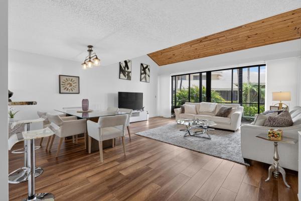 Patio Homes, 222 Old Meadow Way, Palm Beach Gardens, Florida 33418, image 1