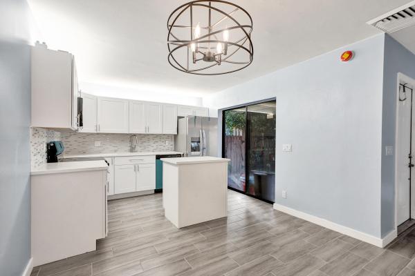Waterford Courtyards At Jacaranda, 736 NW 98th Cir, Plantation, Florida 33324, image 3