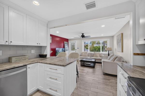 Lakeview Park, 216 E 24th St, Riviera Beach, Florida 33404, image 1
