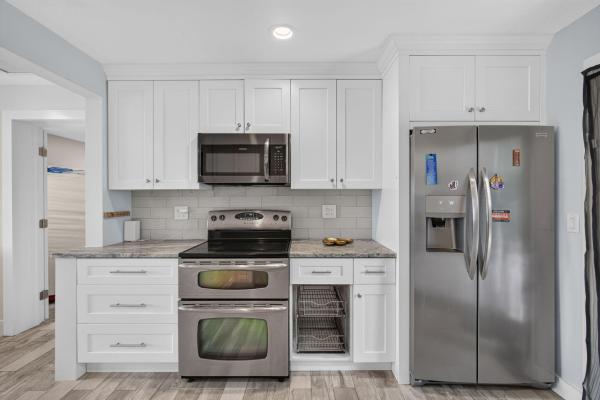 Lakeview Park, 216 E 24th St, Riviera Beach, Florida 33404, image 2