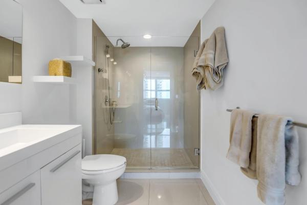 The Mark On Brickell, 1155 Brickell Bay Dr #2509, Miami, Florida 33131, image 2