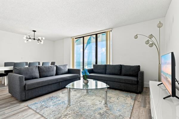 Tower At Biscayne Cove, 18181 NE 31st Ct #PH-10, Aventura, Florida 33160, image 3