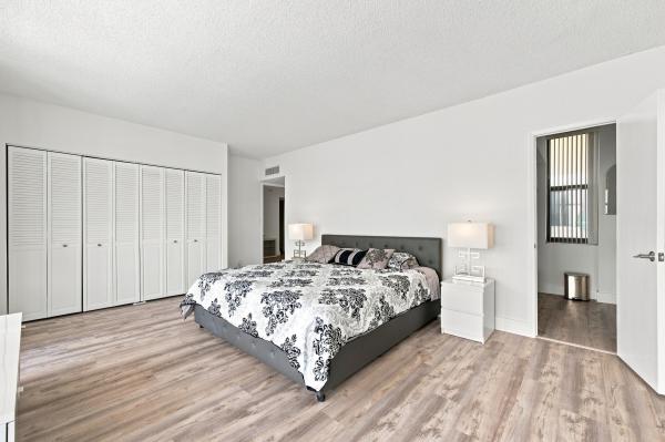 Tower At Biscayne Cove, 18181 NE 31st Ct #PH-10, Aventura, Florida 33160, image 3