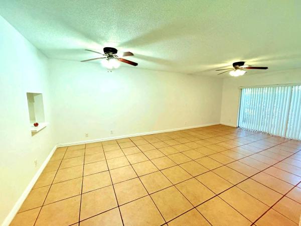 Foxwood Hollow At Coral Springs, 2960 Riverside Dr #113-2, Coral Springs, Florida 33065, image 3