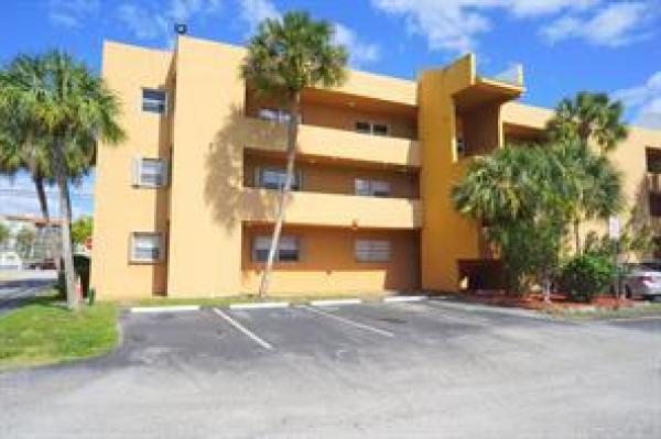 Gardens Of Burnham Woods, 1891 N Lauderdale Ave #211, North Lauderdale, Florida 33068, image 1