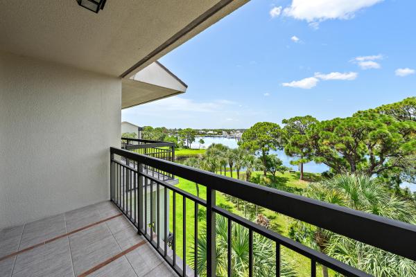 The Marina At The Bluffs, 2201 Marina Isle Way #506, Jupiter, Florida 33477, image 2