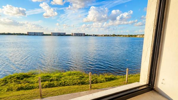 Lake Emerald, 115 Lake Emerald Dr #210, Oakland Park, Florida 33309, image 3