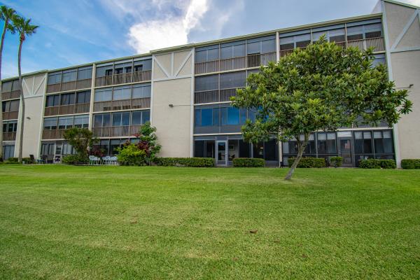 Huntington Lakes 1, 14360 Strathmore Ln #102, Delray Beach, Florida 33446, image 1