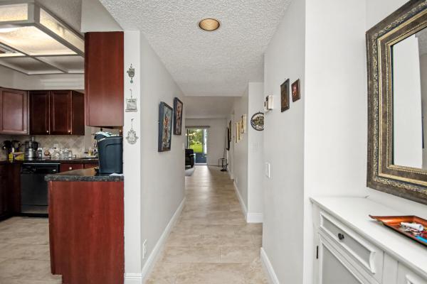Huntington Lakes 1, 14360 Strathmore Ln #102, Delray Beach, Florida 33446, image 2
