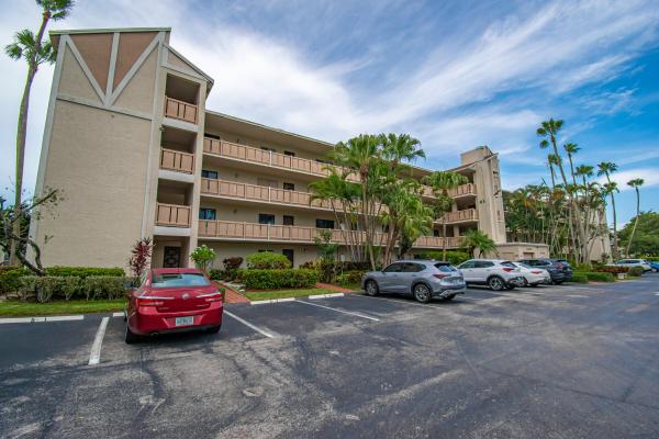 Huntington Lakes 1, 14360 Strathmore Ln #102, Delray Beach, Florida 33446, image 1