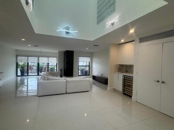 Boca Cove, 1127 Boca Cove Ln, Highland Beach, Florida 33487, image 2