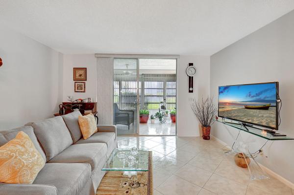 Deauville Village, 14773 Cumberland Dr #1020, Delray Beach, Florida 33446, image 3