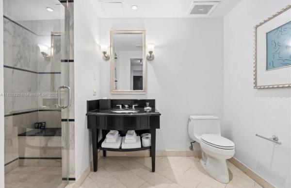 Sorrento Tower, 4391 Collins Ave #623, Miami Beach, Florida 33140, image 3